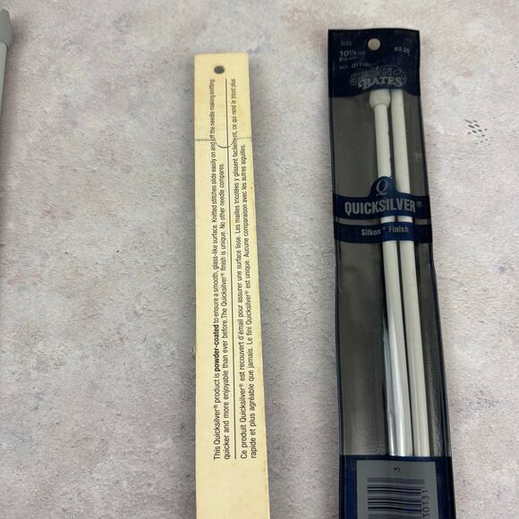 Lot of 5 Pairs of Knitting Needles Susan Bates Mix of Sizes and Plastic & Metal - Picture 9 of 10